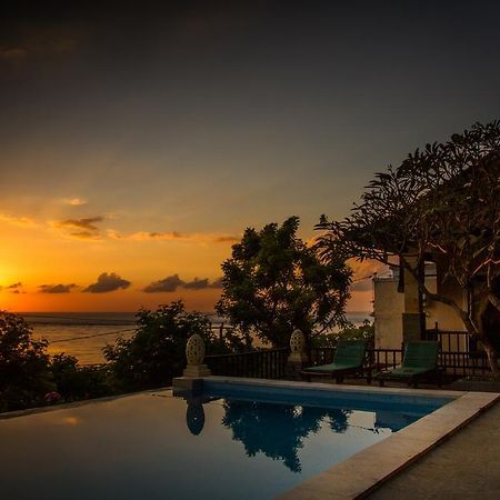 Beten Waru Bungalow And Restaurant 아메드 외부 사진