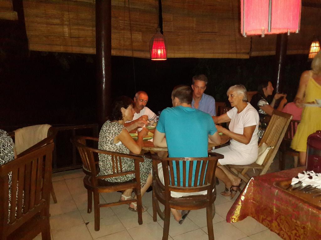 Beten Waru Bungalow And Restaurant 아메드 외부 사진