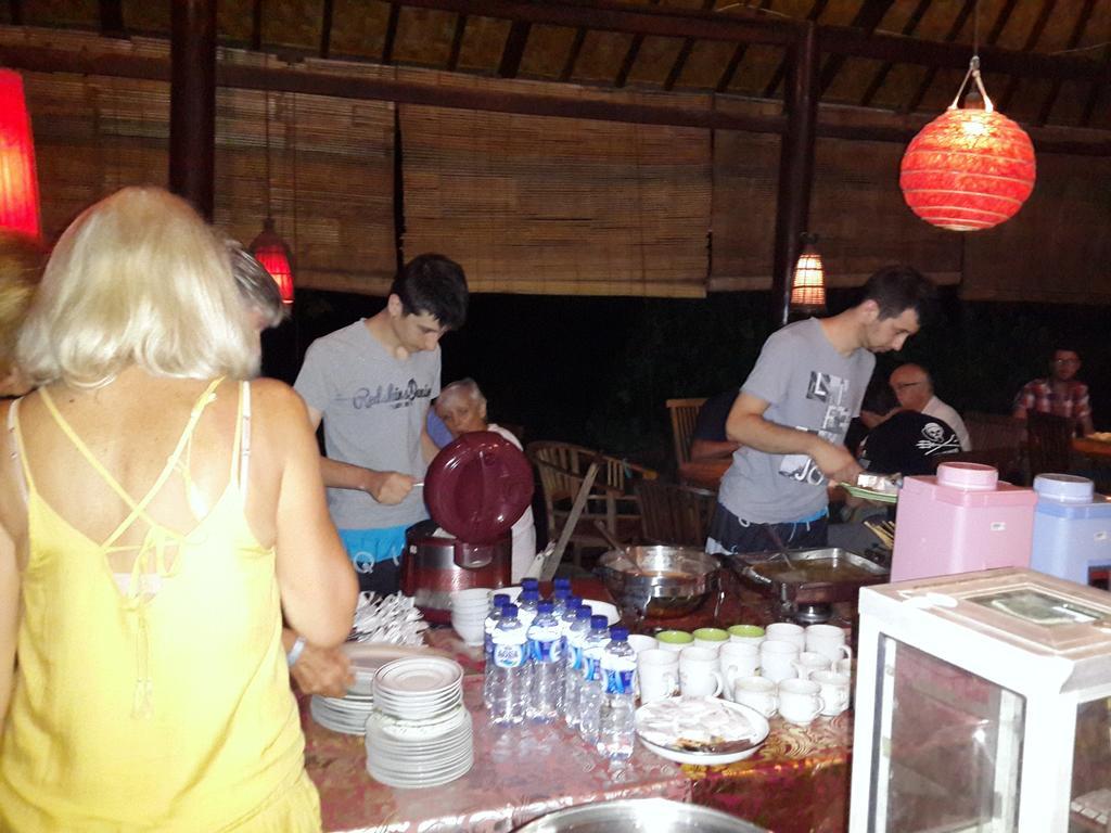 Beten Waru Bungalow And Restaurant 아메드 외부 사진